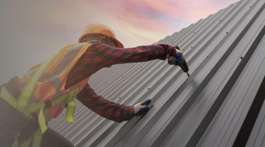 Professional gutter cleaning in Caruthersville, MO